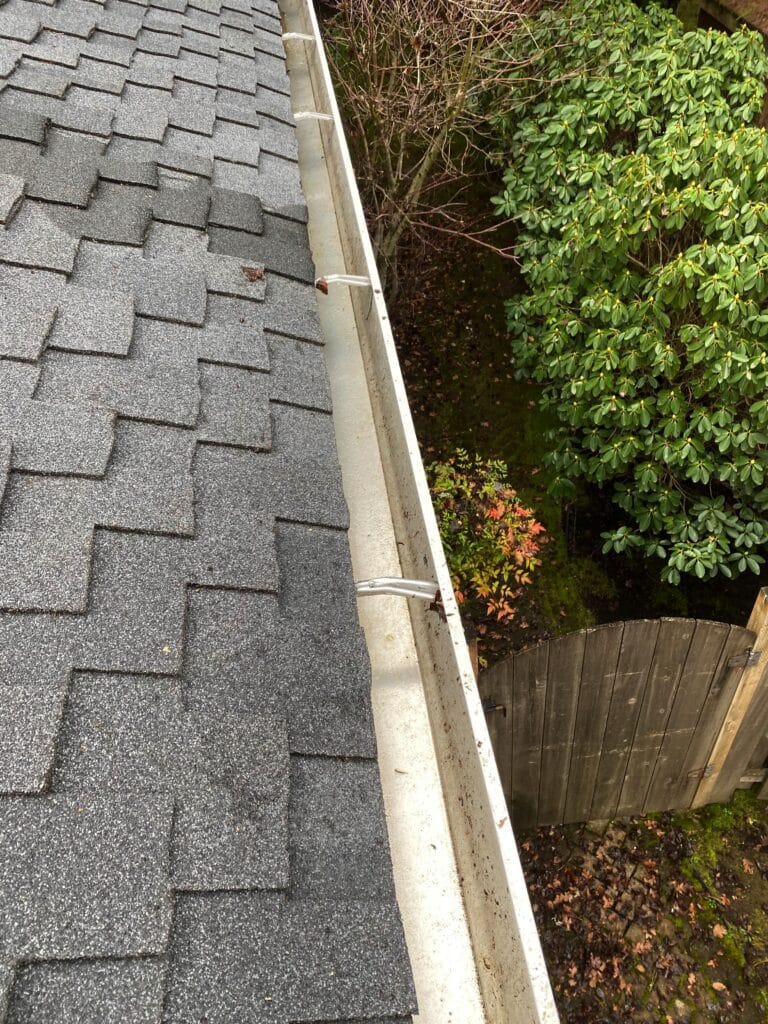 Tigard gutter cleaning near me