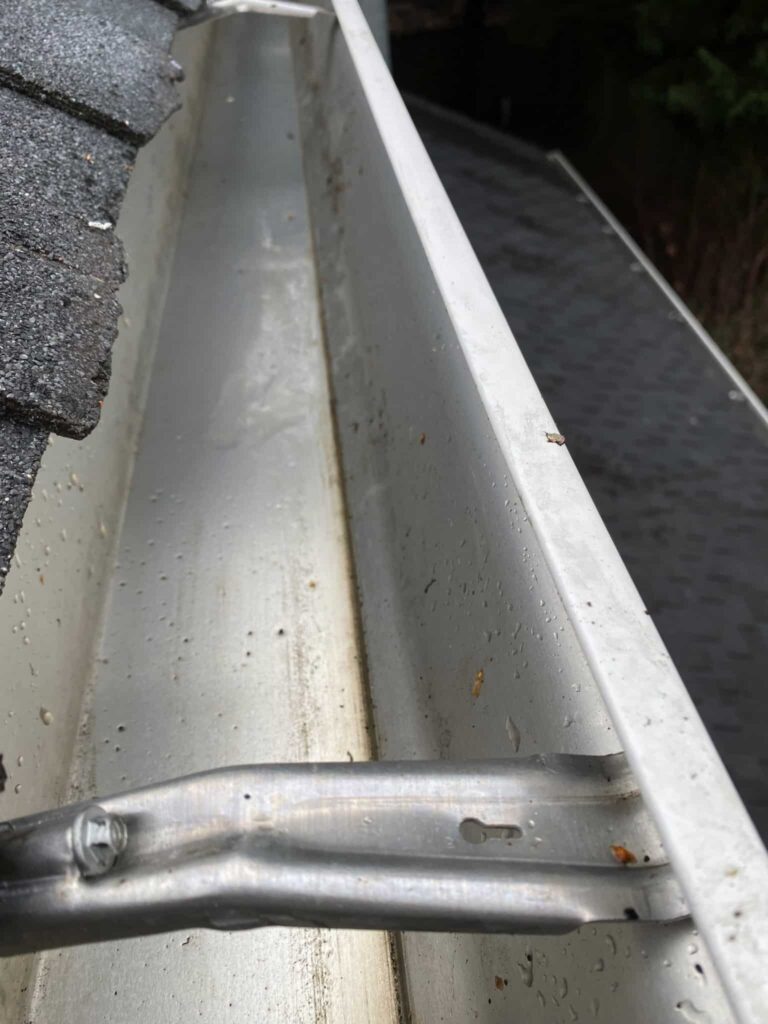 gutter cleaning Gresham OR